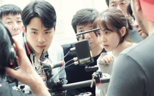 Fokus Banget, Seriusnya Kim Jung Hyun Hingga Seohyun di Lokasi Syuting 'Time'