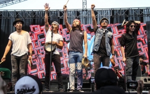 Slank Sesumbar Bakal 'Bakar' Panggung Jika Pasang Tiket Konser Semahal Syahrini