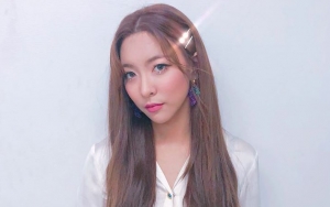 Foto Seksi Pamer Belahan Dada, Luna f(x) Dicibir Habis-Habisan 