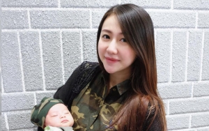 Rayakan Usia Dua Bulan Pakai Kostum Pilot, Buah Hati Jessyca Auryn Eks Cherry Belle Bikin Gemas
