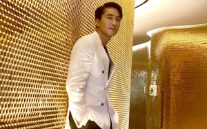 Syuting 'Player', Kerennya Song Seung Heon Pamer Kaca Mobil Pecah