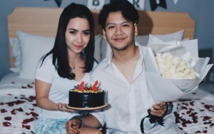 Sempat Dituduh Hamil Duluan, Istri Ilham SM*SH Pamer Perut Buncit Banjir Pujian