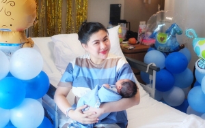 Berdarah dan Keturunan Jawa Asli, Bayi Vicky Shu Malah Dipuji Mirip Bule