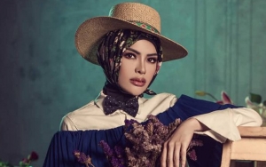 Naik Ojek Online ke Lokasi Syuting, Kecantikan Nikita Mirzani Bikin Netter Terpesona