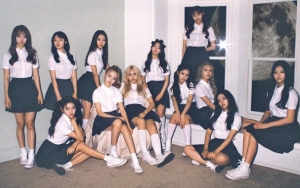 Tampilkan Koreografi Buka Lebar Paha di MV 'favOriTe', Loona Jadi Sorotan