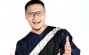 Heboh Isu Cawapres, Arie Untung Malah Unggah Foto Calonkan Diri Jadi Presiden