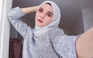 Rosmanizar Makin Lengket dengan Didi Mahardika, Warganet Curiga Bakal Lepas Hijab