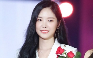 Pamer Bodi Pakai Jumpsuit Ketat di Bandara, Na Eun Tuai Pujian dan Cibiran