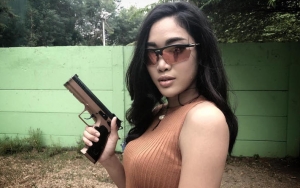 Unggah Video Latihan Tembak, Tubuh Seksi Widy Vierratale Jadi Sorotan
