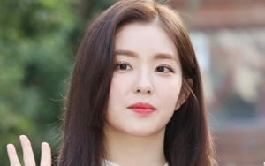 Kelewat Mirip di Foto Ini, Irene Sampai Dikira Tae Yeon