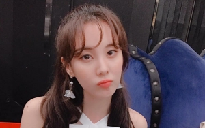 Bangga Jadi Model Sampul, Cantiknya Seohyun di Foto-Foto Ini