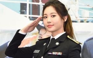 Hadiri Jumpa Pers Variety 'Ocean Police', Bodi Yura Girl's Day Banjir Pujian