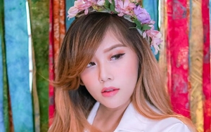 Pakai Make Up Sebelum Melahirkan, Cherly Eks Cherry Belle Tuai Pro Kontra