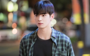 3 Pesona Cha Eunwoo yang Bikin Fans 'My ID is Gangnam Beauty' Jatuh Cinta