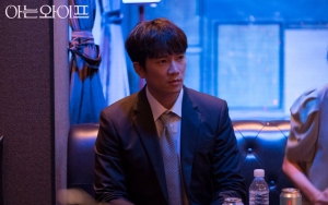 Bakal Cegah Han Ji Min Punya Pacar, Sikap Ji Sung di 'Familiar Wife' Dikritik Netter