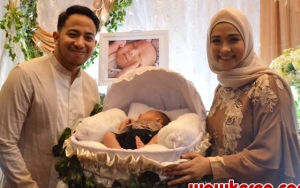 Gelar Akikah Anak Kedua Tepat HUT RI ke-73, Poppy Bunga: Jadi Seninya Beda