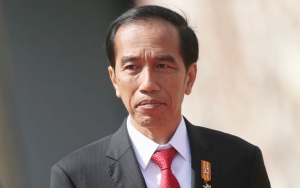 Datang ke Pembukaan Asian Games 2018 di GBK, Presiden Jokowi Buat Heboh Naik Sepeda Motor 