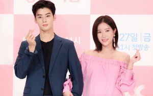 Nonton Film Bareng, Cha Eunwoo dan Lim Soo Hyang Bakal Ciuman di 'Gangnam Beauty'? 