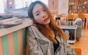 Dukung Suho, Manisnya Tae Yeon Tonton Musikal dan Foto Bareng di Backstage