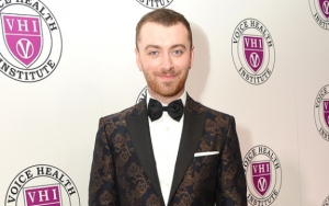 Pakai High Heels dan Pose Begini, Sam Smith Dibilang Lebih 'Feminin' Dibanding Wanita Tulen