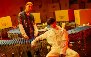 STATION Rilis Foto Teaser Baekhyun di Kolaborasi 'Young' Bareng Loco