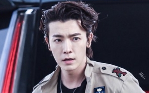Pamer Foto-Foto di New York, Gantengnya Donghae Bikin Meleleh