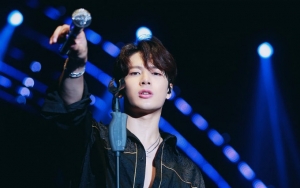 Pamer Bakat Model, Jackson GOT7 Jadi Cover Majalah Elle