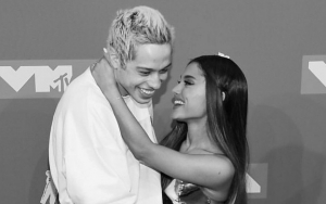 Hadiri MTV VMAs 2018 sebagai Pasangan, Ariana Grande dan Pete Davidson Ciuman di Red Carpet