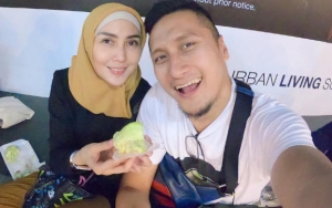 Lantaran Fenita Arie Melakukan Hal Ini, Arie Untung Sebut Dirinya Seperti 'Remahan Ayam Geprek'