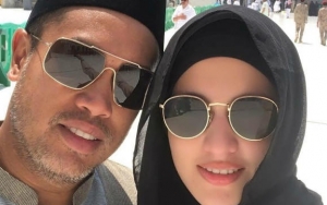 Begini Nih Penampilan Nia Ramadhani Pakai Cadar di Tanah Suci, Cantik Nggak?