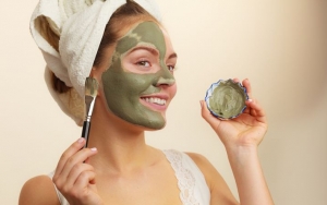 Banyak yang Salah, Begini Cara Benar Memakai Clay Mask untuk Kulit Berminyak