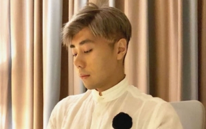 Akun Gosip Bandingkan Dua Postingan Ini, Roy Kiyoshi Terbukti Hobi Edit Foto?