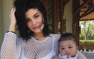 Dikira Bakal Mirip Travis Scott, Ternyata Wajah Stormi Persis dengan Kylie Jenner Waktu Kecil