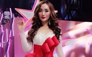 Penampilan Zaskia Gotik di Kampung Jadi Sorotan, Netter Bandingkan dengan Ayu Ting Ting