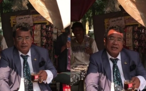 Hotman Paris Hutapea Pamer Ngopi di Pinggir Jalan, Netter Penasaran Bahas Ini