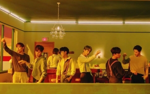 Rayakan 20 Tahun Debut, Shinhwa Comeback Rilis MV 'Kiss Me Like That'