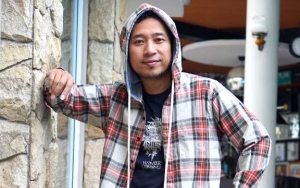 Ulang Tahun ke-40, Denny Cagur Rayakan Di Tanah Suci