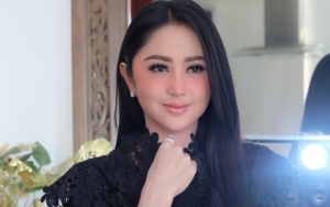 Jadi Istri yang Ditinggal Suami, Dewi Persik Tampil Perdana di 'Kisah Nyata' 2018