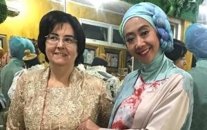 Mantap Berhijab Usai Ibadah Haji, Aura Asri Welas Dipuji Semakin Terpancar