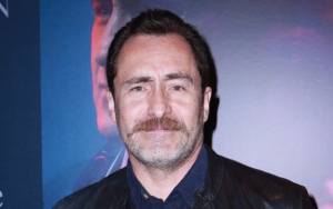 'The Nun' Terlalu Seram, Aktor Demian Bichir Tak Berani Tonton Filmnya Sendiri