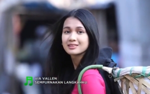 Dhea Imut Jadi Pemulung Cantik di 'Cinta Asyifa', Via Vallen Turut Berpartisipasi