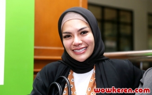 Tampil Anggun Pakai Gamis, Curahan Hati Nikita Mirzani Hadapi 'Masalah' Hidup