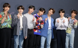 Fashion BTS Semakin Penuh Warna, ARMY Pecah Jadi Dua Kubu
