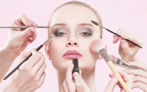 7 Tips Dasar Soal Makeup yang Tak Banyak Diketahui Perempuan