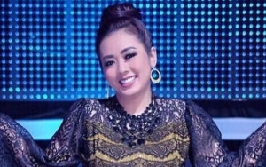 Usai Dagu Lancip Jadi Tren, Kocaknya Soimah Malah Edit Foto Pipi Tembam