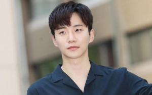 Lemparkan Gelang Rp 500 Juta ke Fans, Junho 2PM Bikin Syok