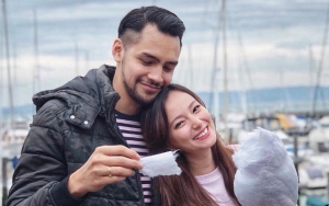 Cantik Bergaun Biru Bagai Bidadari, Asmirandah Ucap Salam Kocak 'Masuk Pak Eko'