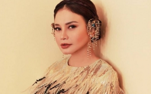 Pakai Riasan Freckles, Rossa Dipuji Punya Kecantikan Paripurna