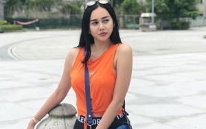 Jalan-Jalan di Hong Kong, Aura Kasih Bikin Ngakak Ditemani Sosok Ini