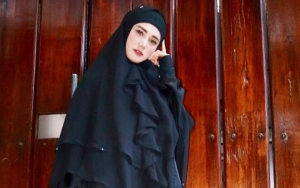 Naik Jet Pribadi, Mulan Jameela Merakyat Makan Lesehan Bareng Geng Pipik Dian Irawati